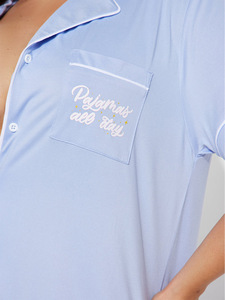 <span class=keywords><strong>Camicia</strong></span> <span class=keywords><strong>da</strong></span> <span class=keywords><strong>Notte</strong></span> di Lusso in Bambù/<span class=keywords><strong>Modal</strong></span> per Donna, Elegante e Confortevole, Tinta Unita con Logo Personalizzato - Product Image 6