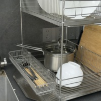 Égouttoir à vaisselle moderne haut de gamme en acier inoxydable 304 à double niveau, grande capacité, avec plateau d'égouttage automatique et porte-couverts