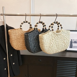 Bolso Bandolera <span class=keywords><strong>de</strong></span> Paja Trenzada Semirredonda Hecho a Mano Huayi 2026 al <span class=keywords><strong>por</strong></span> <span class=keywords><strong>Mayor</strong></span>, Bolso <span class=keywords><strong>de</strong></span> Mano con Asa <span class=keywords><strong>de</strong></span> Cuentas <span class=keywords><strong>de</strong></span> <span class=keywords><strong>Madera</strong></span> para Mujer, Ideal para Verano y Playa - Product Image 2