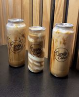 Bouteilles de 200 ml personnalisables en PET transparent, mini canettes de soda jetables, écologiques, pour thé, café et autres boissons, avec couvercles faciles à ouvrir