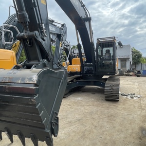 Excavadora Hidráulica Usada HYUNDAI 300LC-9S de 30 Toneladas con Motor y Bomba Cummins para Minería y Construcción - Product Image 6