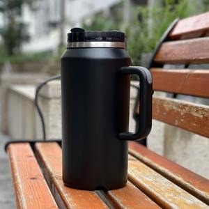 Termo con Mango <span class=keywords><strong>de</strong></span> Gran Capacidad para Acampar al Aire Libre, Botella <span class=keywords><strong>de</strong></span> Agua para Deportes, Taza <span class=keywords><strong>de</strong></span> Viaje con Pajita, 64oz, Novedad - Product Image 2