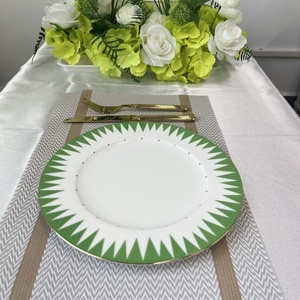 Ensemble d'assiettes en porcelaine fine du fabricant professionnel ensembles de vaisselle de style moderne géométrique vert à bords dorés - Product Image 3