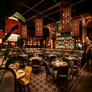 ร้านอาหารคลับ ตกแต่งภายในแบบเต็มรูปแบบ ออกแบบเฟอร์นิเจอร์ตามสั่ง ตกแต่งภายในเชิงพาณิชย์ ตกแต่งเคาน์เตอร์บาร์ ตกแต่งร้านค้า ปรับปรุงร้าน - Product Image 3