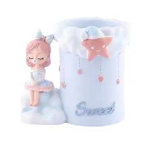 Creative girl room decorations cute cup Put out holiday gifts Office desktop pencil holder Student resin crafts