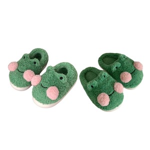 Pantuflas de Peluche de Rana Verde Adorables, Pantuflas de Animales de Dibujos Animados Suaves y Tiernas para Niñas, Regalo para Dormitorio, Fiesta o Decoración - Product Image 1