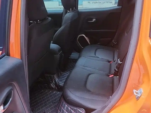 Oferta Económica: <span class=keywords><strong>Jeep</strong></span> <span class=keywords><strong>Renegade</strong></span> Usado 2017 2018 2019 con Personalización Interior, Pantalla Táctil Conectada de Alta Gama - Product Image 4