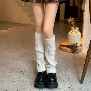 واقيات ساق نسائية رمادية اللون للخريف والشتاء، مبطنة بالصوف، سميكة ومقاومة للبرد، محبوكة من البوليستر/النايلون، بأسلوب كوري فضفاض - Product Image 3