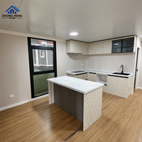 Casa Contenedor Expandible de Lujo de 20 y 40 pies, Moderna y Texturizada, Villa Modular Prefabricada de 2 Dormitorios con Sala de Estar y Almacén Transpirable