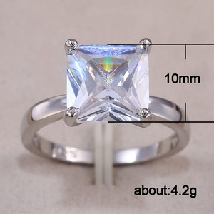 Anello da donna con design a principessa quadrata color rosa, stile elegante - Product Image 5