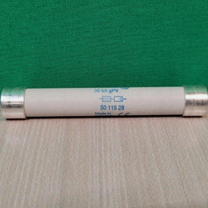 Fusible de Cartucho Siba 3A 1500V DC 10x85mm para Protección Eléctrica - Product Image 2