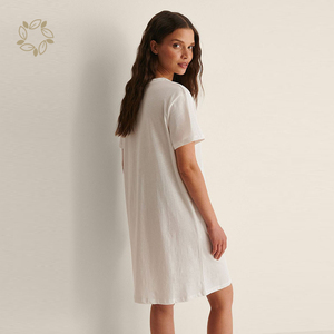 <span class=keywords><strong>T</strong></span>-<span class=keywords><strong>Shirt</strong></span> da <span class=keywords><strong>donna</strong></span> in puro <span class=keywords><strong>cotone</strong></span> e stile Eco-Friendly oversize <span class=keywords><strong>t</strong></span>-<span class=keywords><strong>Shirt</strong></span> sostenibile a maniche corte - Product Image 6