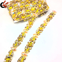 Bande de strass en résine jaune en forme de goutte d'eau pour la décoration de costumes de carnaval des Caraïbes et de carnaval de Trinité