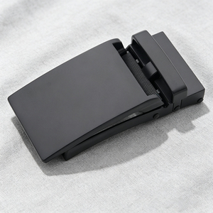 Hebilla de Cinturón de Aleación con Bloqueo Automático, Hebilla Deslizante de Trinquete Negra Mate, Estilo Formal de 35 mm para Hombre - Product Image 2