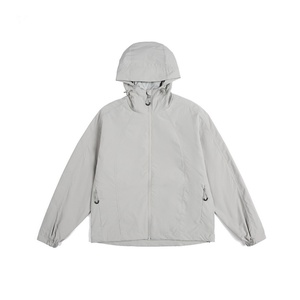 Nouvelle veste coupe-vent minimaliste basique à capuche 2026, veste de sport décontractée pour l'alpinisme, idéale pour les trajets quotidiens - Product Image 1
