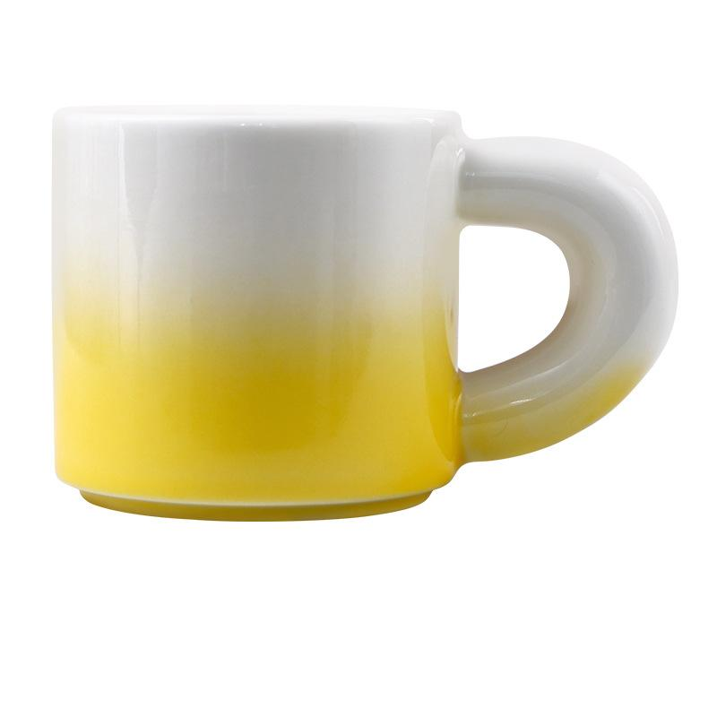 สีเหลือง