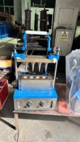 Mesin pembuat kerucut Icecream biskuit 4 kepala bisnis kecil mesin pembuat garis kue mesin pembuat kerucut es krim harga