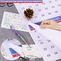 Kalender Dinding Vertikal Kustom dengan Tampilan 3 Bulan & Tampilan Satu Bulan yang Dapat Dilipat, Kertas Tebal, Pencetakan Kalender Bermerek OEM ODM