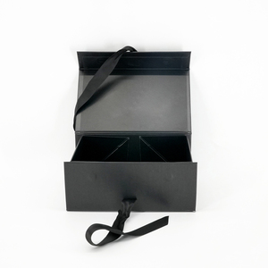 Boîte cadeau rigide personnalisée de <span class=keywords><strong>luxe</strong></span> avec fermeture à ruban, impression recto-verso, emballage à ouverture rabattable pour bijoux, vêtements, cosmétiques - Product Image 3