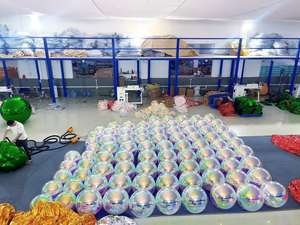 <span class=keywords><strong>Prix</strong></span> de gros Réutilisable Big Bubble PVC Transparent Coloré Irisé <span class=keywords><strong>Gonflable</strong></span> Miroir Boules pour la Publicité Décoration - Product Image 4