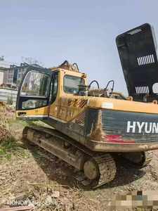 Excavatrice sur chenilles Hyundai Hy215 d'occasion pas chère, 20 tonnes, de taille moyenne, pour travaux de terrassement en Corée, pour la construction - Product Image 2