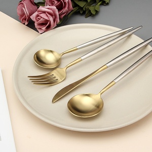 Ensemble de couverts en acier inoxydable plaqué or bicolore, vaisselle élégante et moderne, résistant à la rouille, couverts de mariage - Product Image 3
