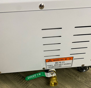 Machine à repasser à vapeur 5L avec réservoir d'eau en fer, moteur automatique à économie d'énergie, système de tirage par tige et alimentation automatique en eau pour rideaux - Product Image 5