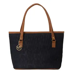 Bolso Tote de Mezclilla para Mujer Fana Avery M3809, Estilo Casual con Logotipo, para Uso Diario - Product Image 1