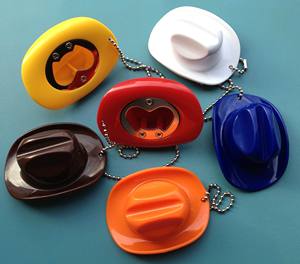 Cow boy cappello apribottiglie pubblicità piccolo regalo cartone animato portachiavi ABS in plastica apribottiglie portachiavi romanzo regalo per gli uomini - Product Image 1