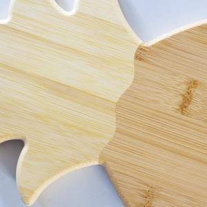 Tabla de cortar de bambú con diseño único de piña, tabla de servir personalizada con forma de fruta para charcutería, queso y <span class=keywords><strong>pizza</strong></span> - Product Image 3