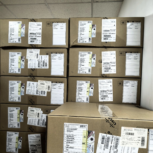 Nuevos conmutadores de red originales de la serie Cisco Clean Stock 9300, conmutador 25G/10G/1G de 12 puertos, interruptor de la serie 30G/ - Product Image 2