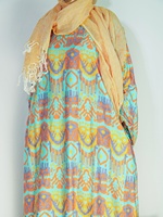 Abaya à imprimé Ikat turquoise avec ensemble hijab pêche, robe abaya ample et modeste pour femmes, tenue islamique décontractée