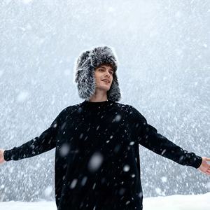 หมวกนักบินสีเงินสำหรับผู้ชาย ป้องกันความหนาว ป้องกันหู หมวกบีนนี่สำหรับฤดูหนาว เหมาะสำหรับกิจกรรมกลางแจ้งและการฝึกซ้อมกีฬา - Product Image 3