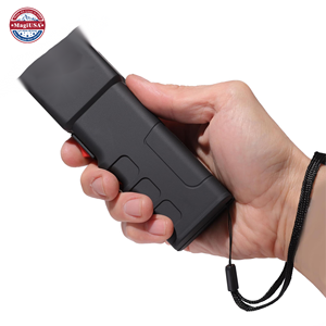 Linterna Táctica Negra de Mano 928 para Exteriores con Control Remoto LED Intermitente, Ideal para Promociones - Product Image 1