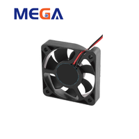 Ventilateur compact sans balais DC 50x50x10mm 0.12A 1.44W à roulement à billes pour ventilation industrielle