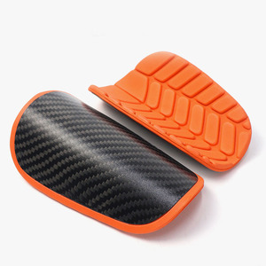 Espinilleras de Fútbol NIMBLEE con Logotipo Personalizado, Material de Fibra de Carbono, con Absorción de Impactos, Protección de Fútbol con EVA Engrosada - Product Image 2