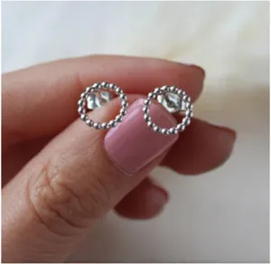 Nueva moda, pendientes de plata de ley 925 para mujer, brazalete circular con cuentas, gancho frontal, aro circular frontal pequeño para niñas, latón hecho principalmente - Product Image 1