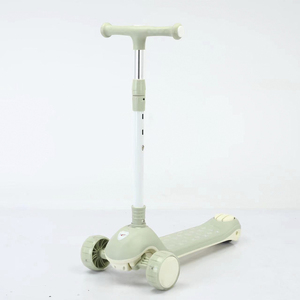 Patinete Plegable de Tres Ruedas de PU de Alta Calidad para Niños, para Jugar al Aire Libre con Música, el Más Vendido - Product Image 2