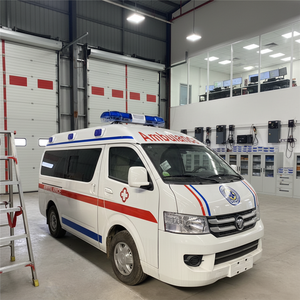 Nouvelle ambulance manuelle à essence modifiée pour le transport de patients avec équipement de premiers secours - Product Image 1