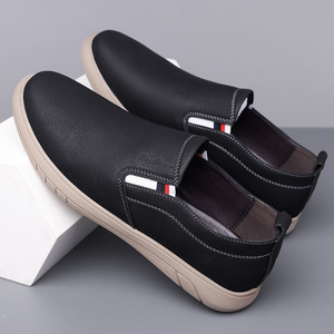 รองเท้าโลฟเฟอร์แบบสวมสำหรับผู้ชาย หนังสีน้ำตาลอมเหลือง พื้นนุ่ม รองเท้าลำลองสไตล์ธุรกิจ สำหรับฤดูใบไม้ผลิและฤดูใบไม้ร่วง เหมาะสำหรับวัยรุ่น - Product Image 2