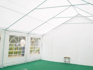 Tente de réception extérieure 6x8m durable, imperméable, en PE et structure en acier, blanche, résistante aux UV, pour toutes les saisons - Product Image 6