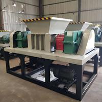 Broyeur à double arbre robuste / Machine de broyage de déchets industriels pour plastique, métal, bois, pneus (Basse vitesse, Couple élevé)