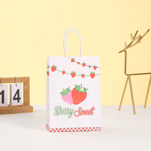 Artículos para Fiestas Temáticas de Fresas, Incluye Bandejas de Papel, Vasos, Bolsas de Regalo de Papel para Año Nuevo y San Valentín - Product Image 5
