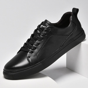 รองเท้าผ้าใบแบบสวมลำลองสำหรับผู้ชาย ผลิตจากวัสดุ PU คุณภาพสูง รับผลิตตามแบบ OEM พร้อมโลโก้ตามสั่ง - Product Image 5