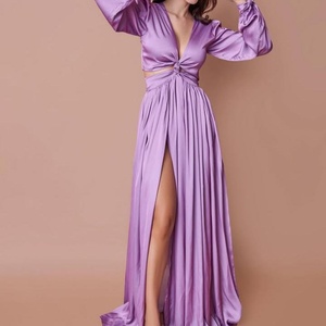 Vestidos de satén 100% poliéster con cuello en V profundo y diseño hueco, elegantes y largos para mujer, venta al por mayor, personalizados de fábrica. - Product Image 2
