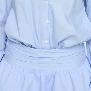 Elegante Vestido Mini Camisero Azul Claro con Rayas Finas, Manga Larga, Cuello, Cintura Fruncida y Dobladillo con Volantes - Ropa Casual de Oficina - Product Image 6