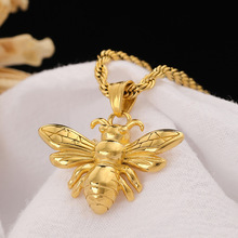 Collana Unisex Trendy in Acciaio Inox Placcato Oro con Ciondolo Ape e Catena Singapore Intrecciata, Regalo Personalizzato per Fidanzata - Product Image 5