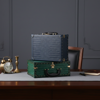 Valise rigide en cuir PU grain crocodile de luxe classique personnalisée en gros, sac de voyage d'affaires unisexe tendance
