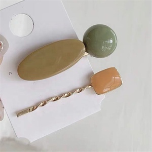 <span class=keywords><strong>De</strong></span> cuentas <span class=keywords><strong>de</strong></span> acrílico <span class=keywords><strong>pelo</strong></span> Clip <span class=keywords><strong>de</strong></span> <span class=keywords><strong>Metal</strong></span> elegante <span class=keywords><strong>pelo</strong></span> brillante joyería <span class=keywords><strong>de</strong></span> moda <span class=keywords><strong>pelo</strong></span> Clip - Product Image 4