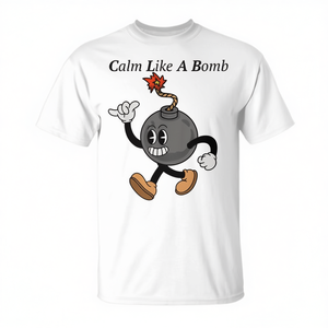 Camiseta Calm Like A Bomb unisex para adultos, manga corta, cuello redondo, diseño de dibujos animados retro, estampado en serigrafía - Product Image 2